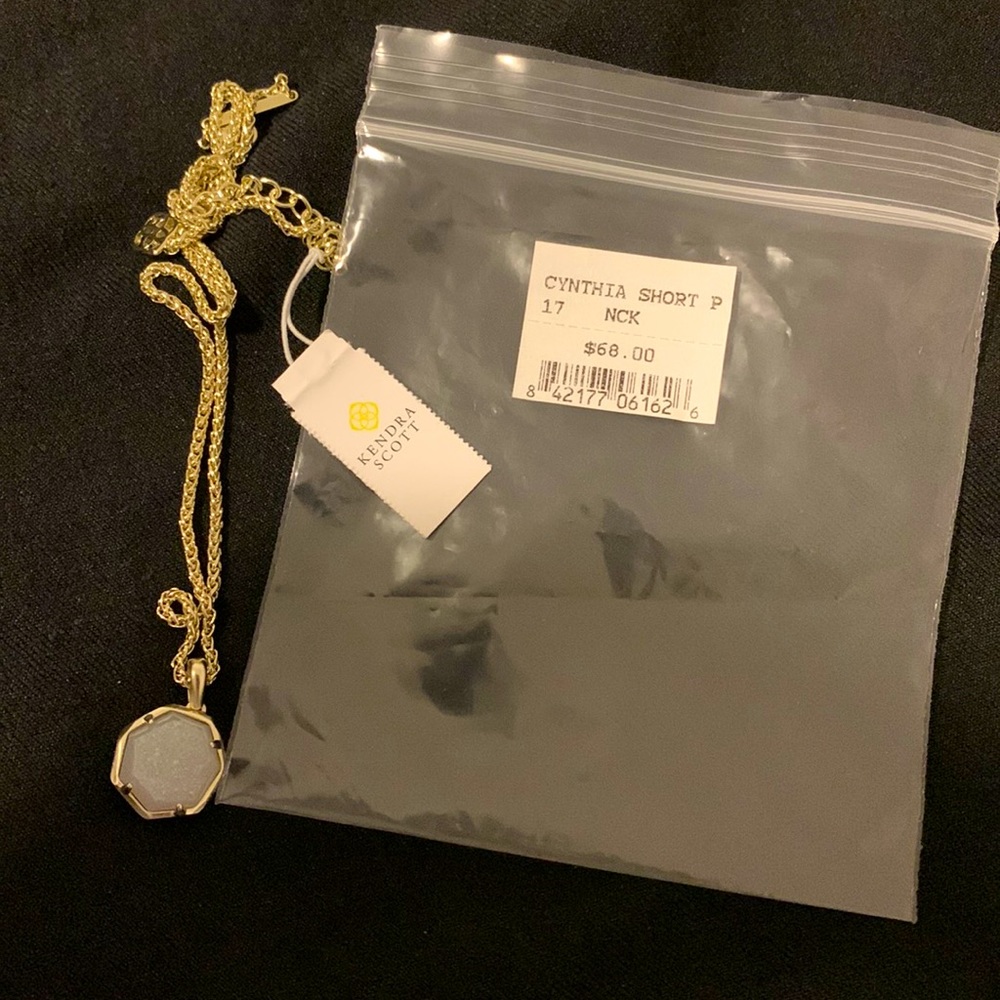 Kendra Scott small drusy pendant